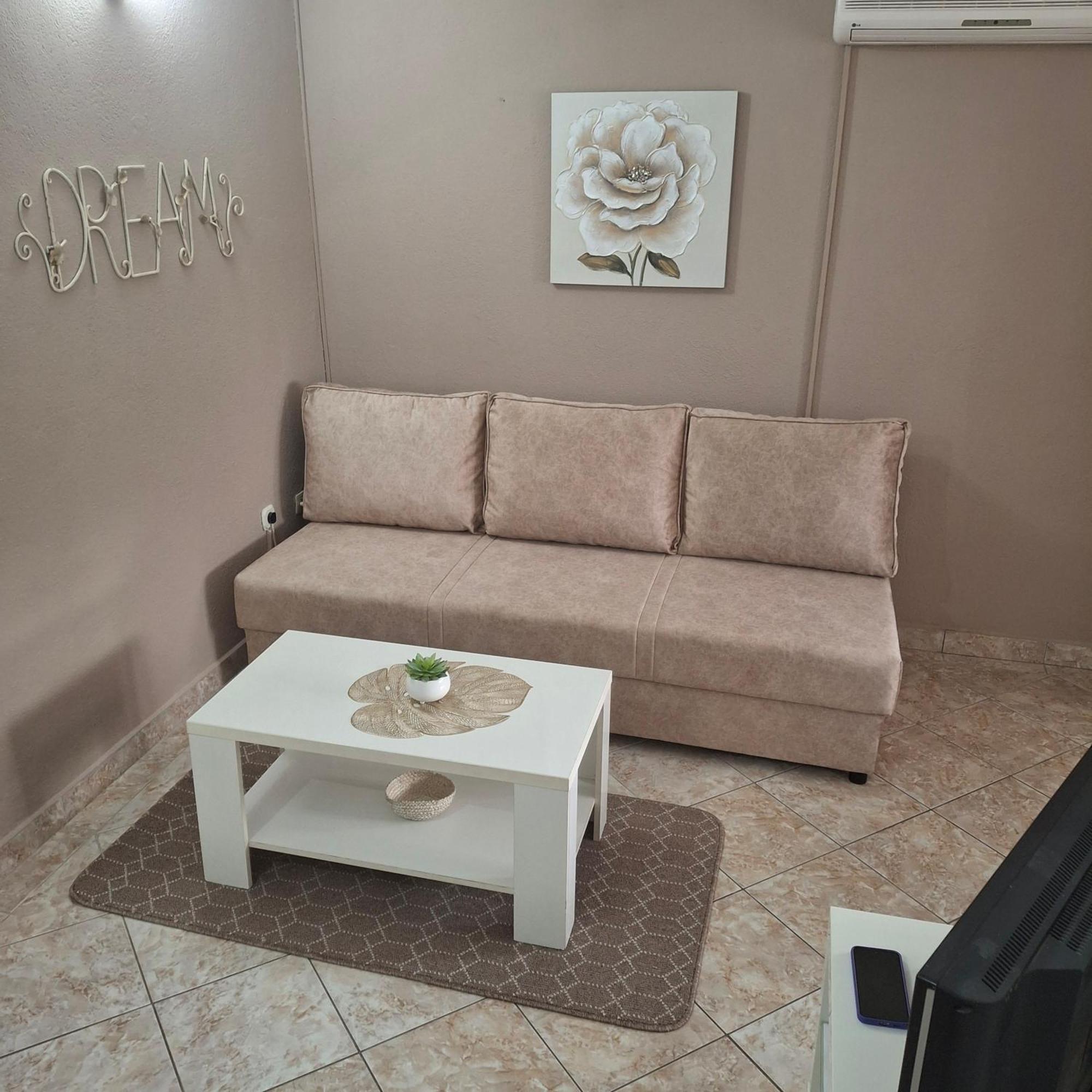 Apartmani Villa Anita Неум Екстериор снимка