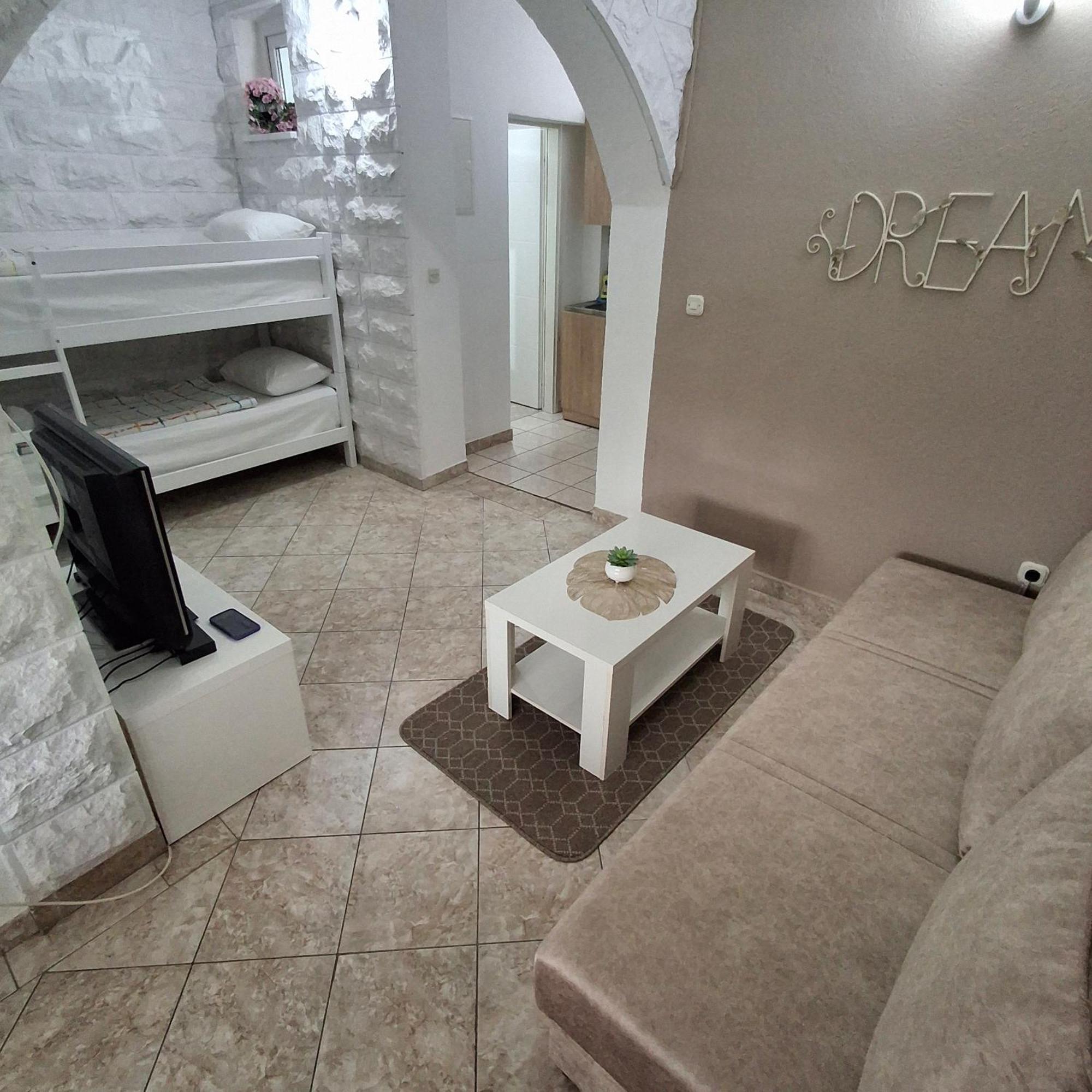Apartmani Villa Anita Неум Екстериор снимка
